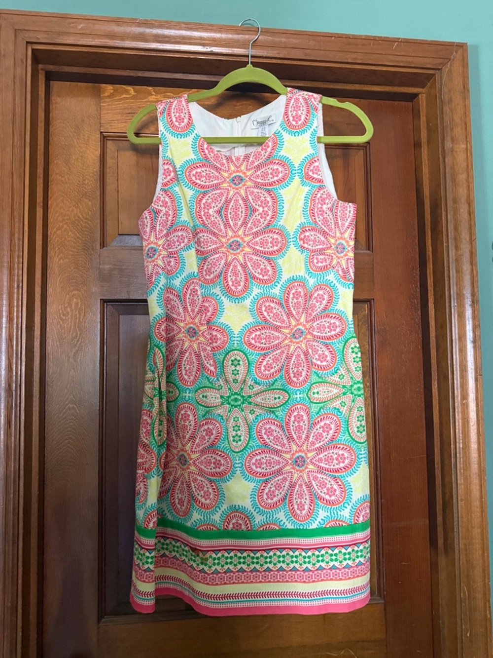 Sleeveless Floral Shift Dress in Pink & Green